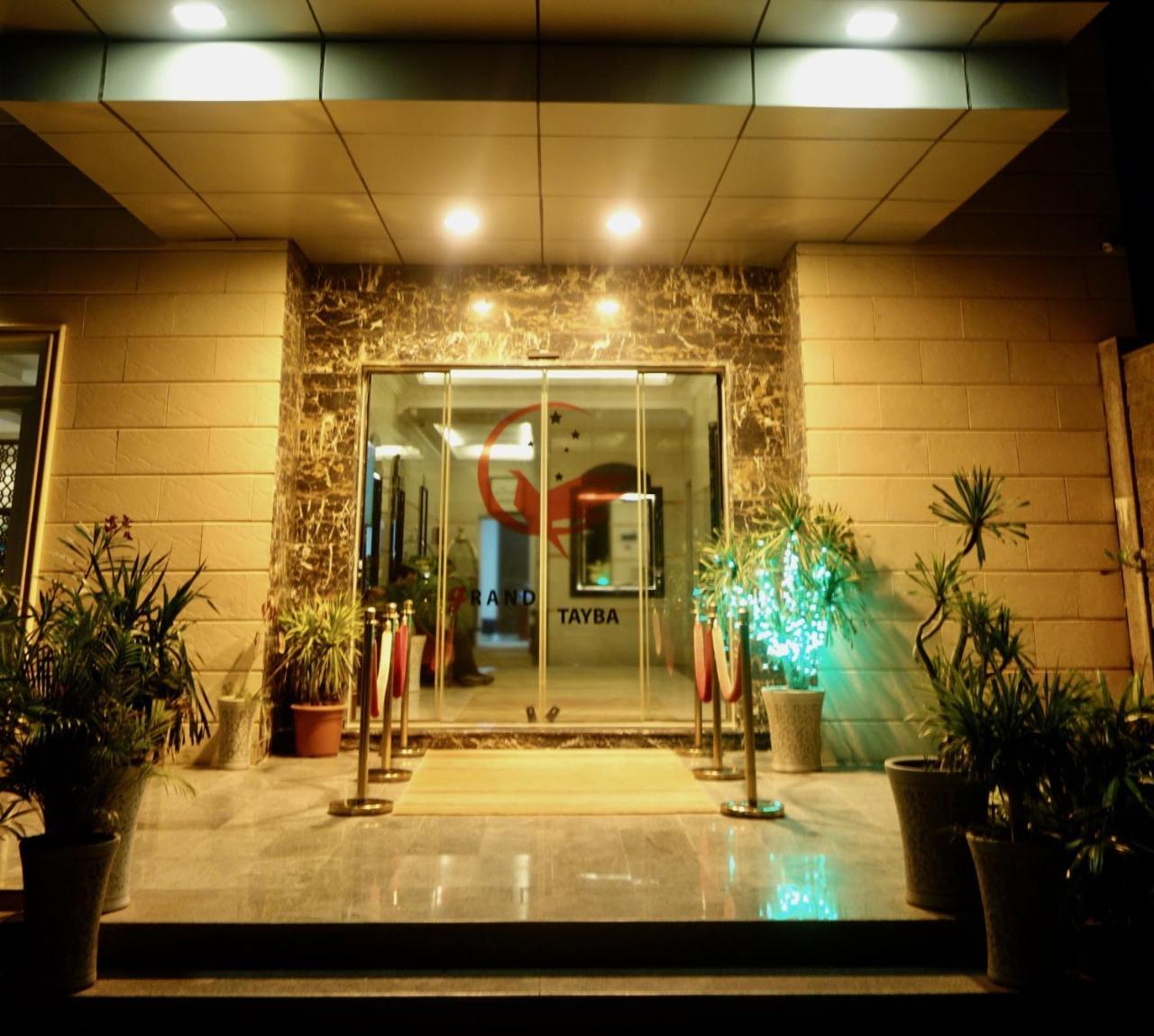 Grand Tayba Hotel Salalah Buitenkant foto